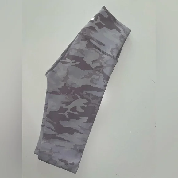 lululemon athletica Camouflage Leggings - Purple and White - Picture 2 of 6